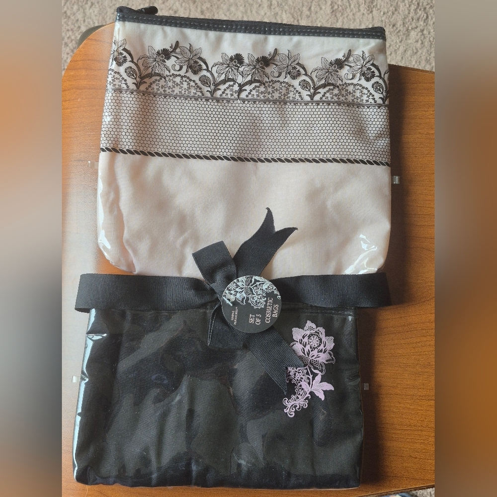 New! Simple Pleasures Floral Lace Printed Cosmetic Bag Set 2 Pcs.